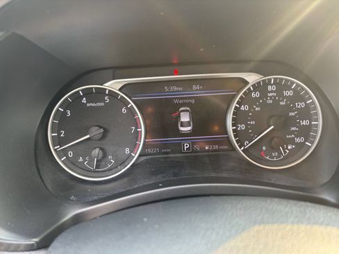 Used 2025 Nissan Sentra SV FWD image 37