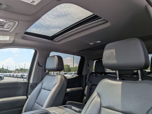 Used 2019 GMC Sierra 1500 SLT w/ SLT Premium Plus Package AWD/4WD image 18