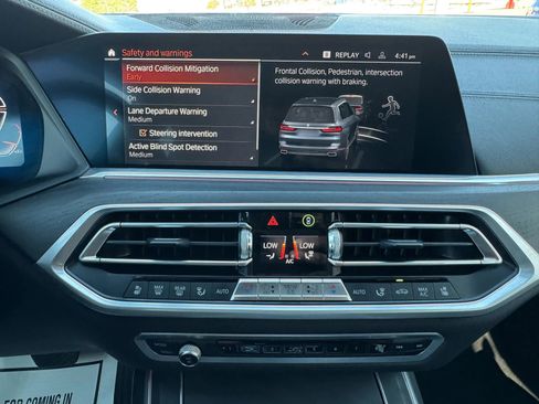 Used 2021 BMW X7 xDrive40i w/ Premium Package image 35