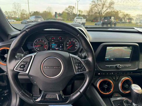 Used 2017 Chevrolet Camaro LT image 14