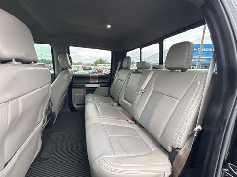 Used 2020 Ford F150 Lariat image 12