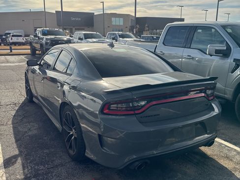 Used 2017 Dodge Charger R/T Scat Pack image 4