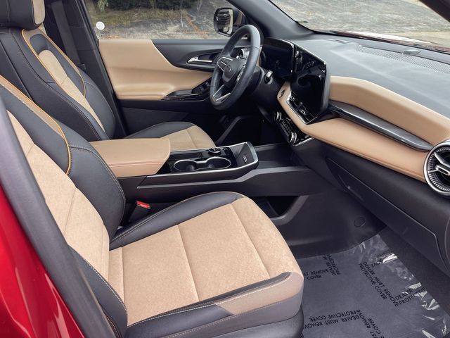 Used 2025 Chevrolet Equinox ACTIV w/ Convenience Package III FWD image 17