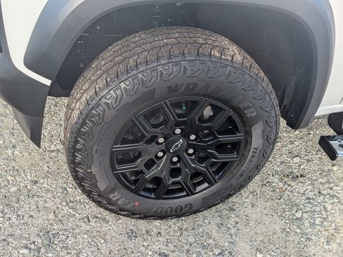 New 2026 Chevrolet Colorado Trail Boss AWD/4WD image 11