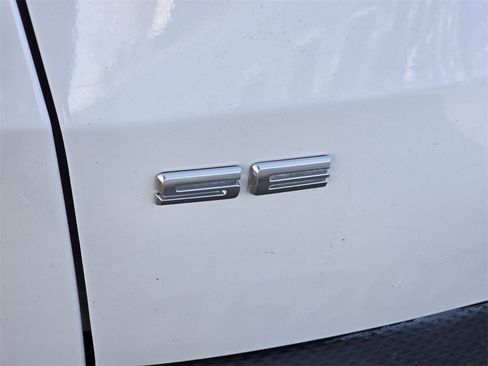 Used 2020 Ford Escape SE image 8