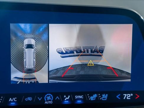 New 2026 Chevrolet Suburban High Country image 53