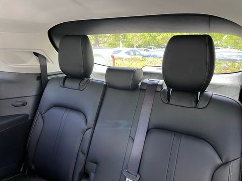 Used 2024 MAZDA CX-90 3.3 Turbo w/ Premium Package image 9