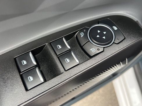 Used 2025 Ford Maverick Lobo image 10