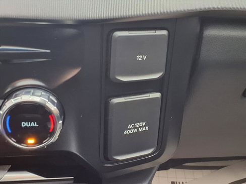 Used 2025 Ford F250 Platinum w/ Tremor Off-Road Package image 10