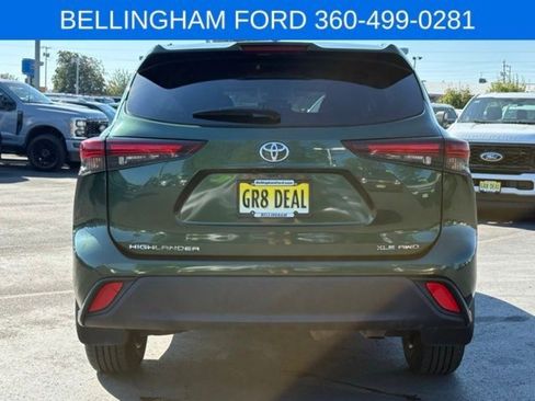 Used 2024 Toyota Highlander XLE image 6