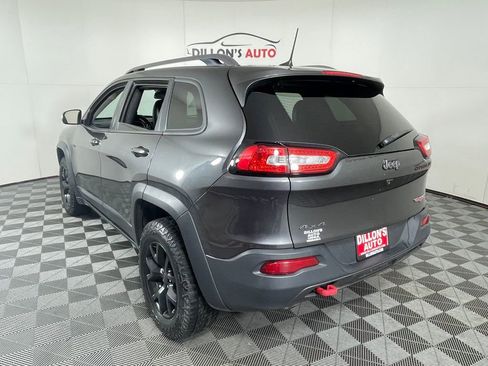 Used 2016 Jeep Cherokee Trailhawk w/ Comfort/Convenience Group image 4
