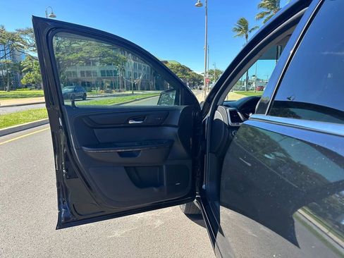 Used 2017 GMC Acadia Limited SLT image 22