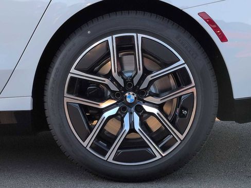 New 2026 BMW 740i xDrive 740i xDrive image 14