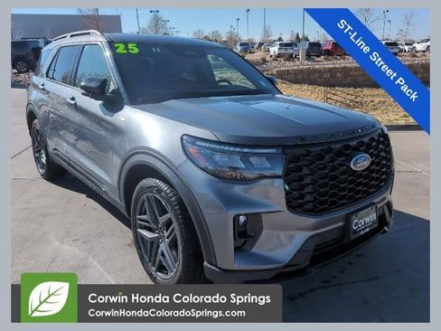 Used 2025 Ford Explorer ST-Line w/ ST-Line Street Pack AWD/4WD image 1