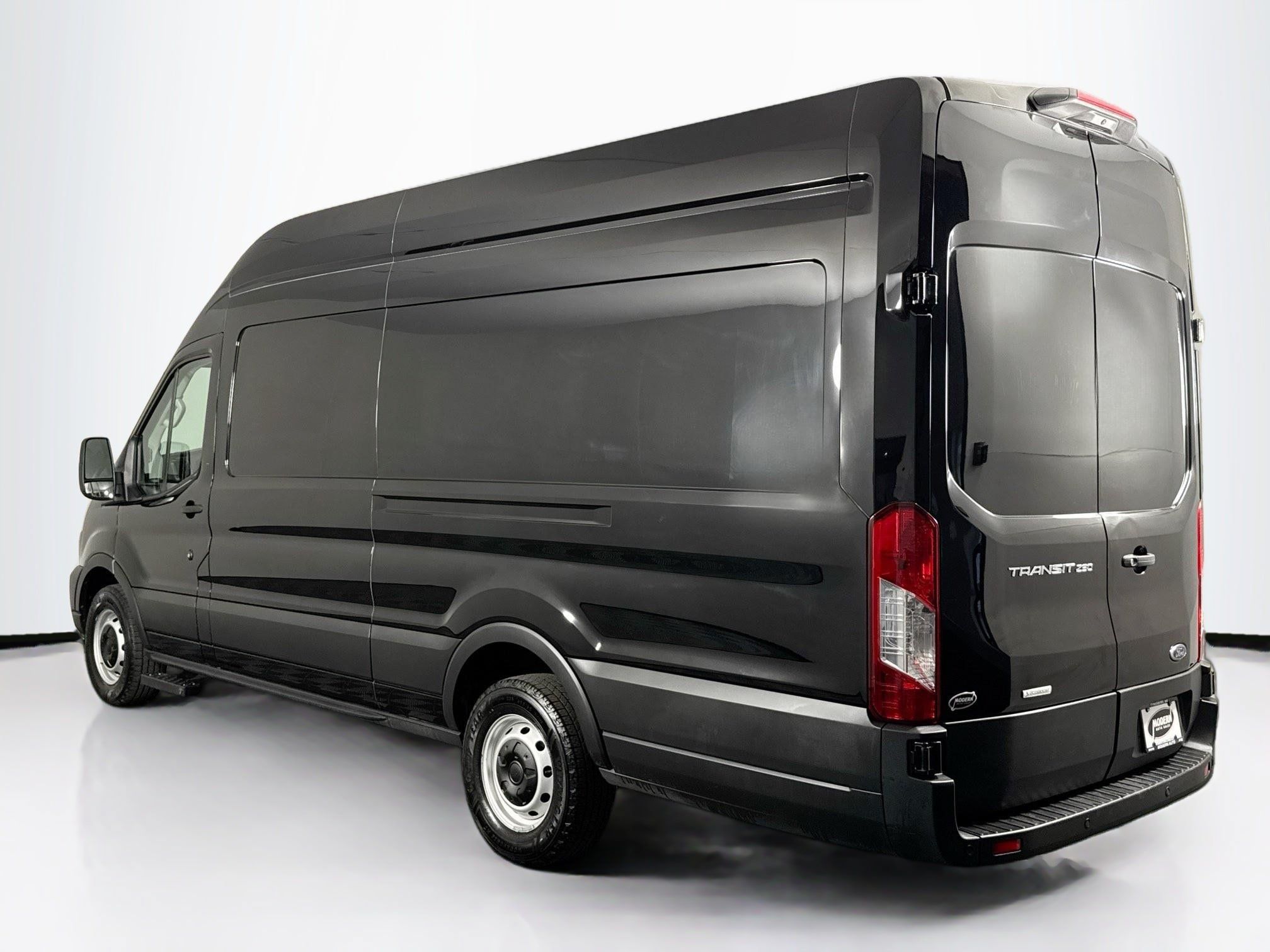 Used 2023 Ford Transit 250 148 High Roof Extended w/ Load Area Protection Package RWD image 13