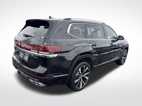 Certified 2025 Volkswagen Atlas SEL Premium R-Line image 5