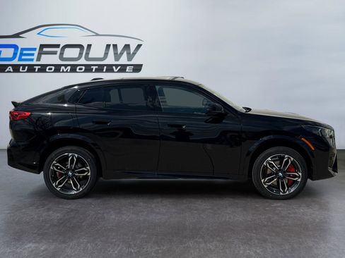 New 2026 BMW X2 xDrive28i w/ Technology Package AWD/4WD image 2