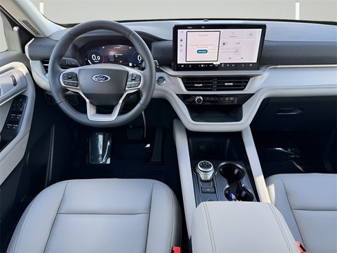 New 2026 Ford Explorer Active w/ Active Comfort Package image 5