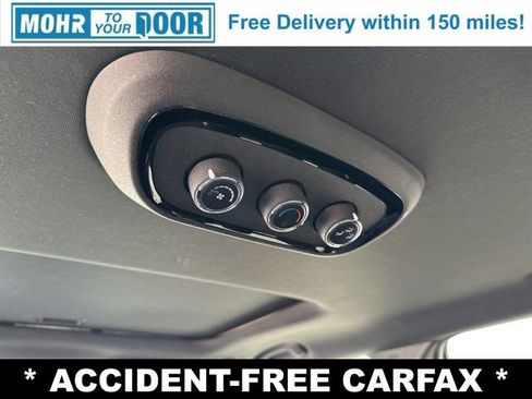 Used 2023 Dodge Durango GT image 34