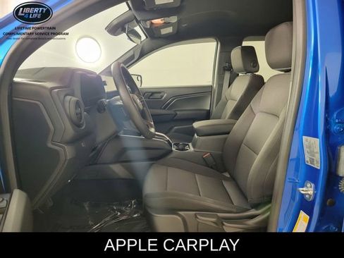 Used 2023 Chevrolet Colorado Trail Boss AWD/4WD image 13