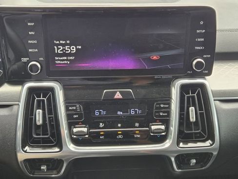 Used 2022 Kia Sorento SX AWD/4WD image 16
