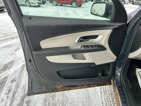 Used 2011 Chevrolet Equinox LS w/ Bluetooth Package image 14