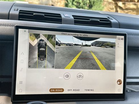 Used 2025 Land Rover Defender 110 S image 25