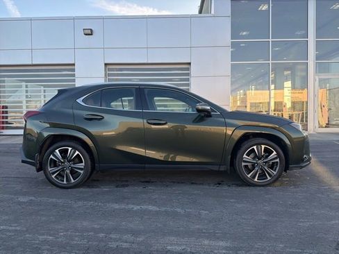 Used 2023 Lexus UX 250h AWD w/ Premium Package image 8