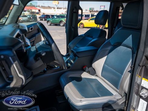 Used 2022 Ford Bronco Outer Banks image 10