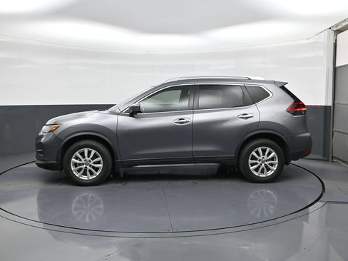 Used 2018 Nissan Rogue SV w/ Premium Package AWD/4WD image 4