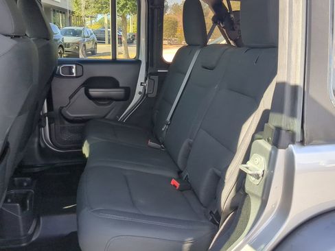 Used 2021 Jeep Wrangler Unlimited Sport image 11