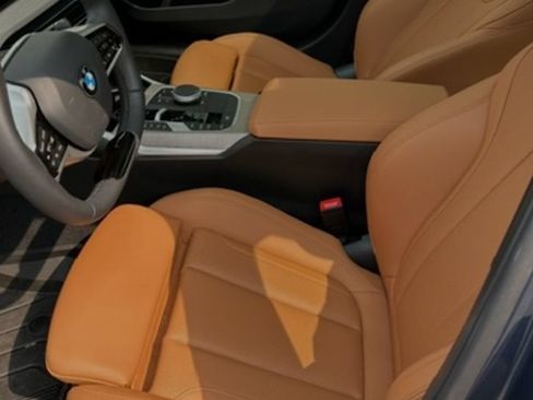 Used 2025 BMW 330i Sedan RWD image 5