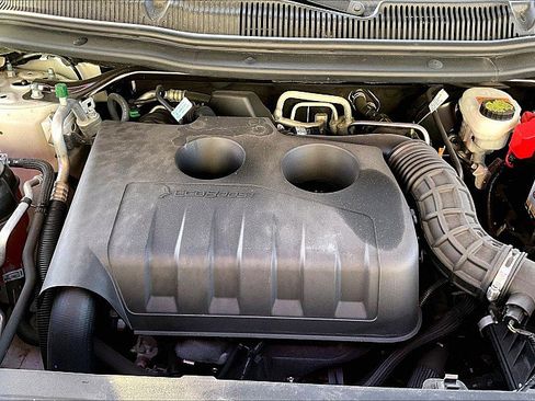 Used 2018 Ford Explorer XLT w/ Equipment Group 201A image 27