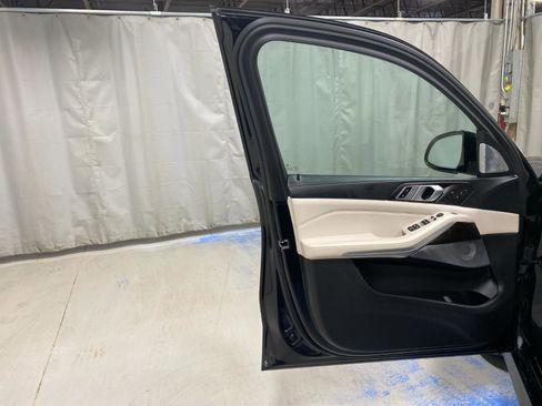 Certified 2023 BMW X5 M50i w/ Executive Package image 21