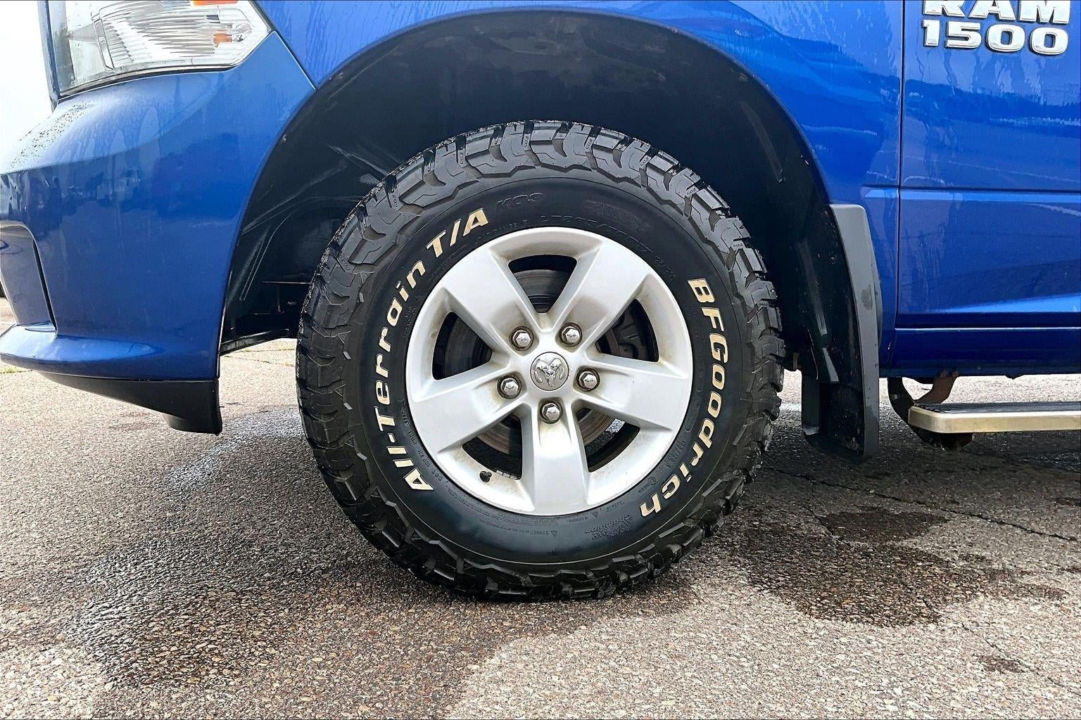 Used 2016 RAM 1500 Express AWD/4WD image 2
