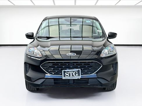 Used 2021 Ford Escape SE w/ SE Sport Appearance Package FWD image 2
