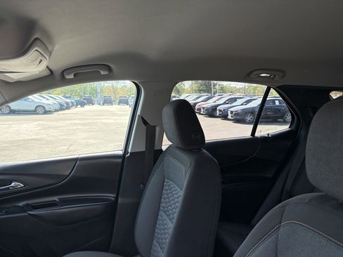 Used 2018 Chevrolet Equinox LT w/ Redline Edition AWD/4WD image 11