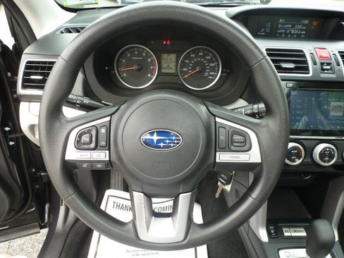 Used 2018 Subaru Forester 2.5i Premium w/ All-Weather Package AWD/4WD image 20