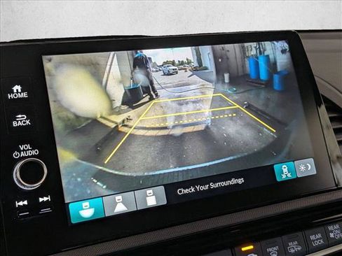 Used 2025 Honda Odyssey EX-L image 13