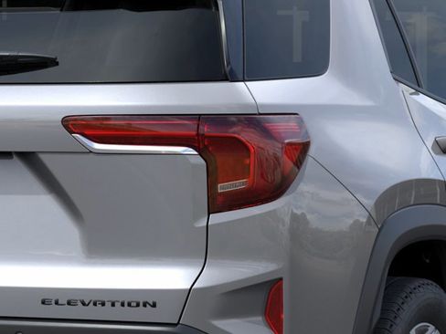 New 2026 GMC Terrain Elevation w/ Elevation Premium Package AWD/4WD image 11