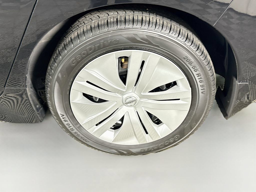 Used 2022 Nissan Leaf S FWD image 32