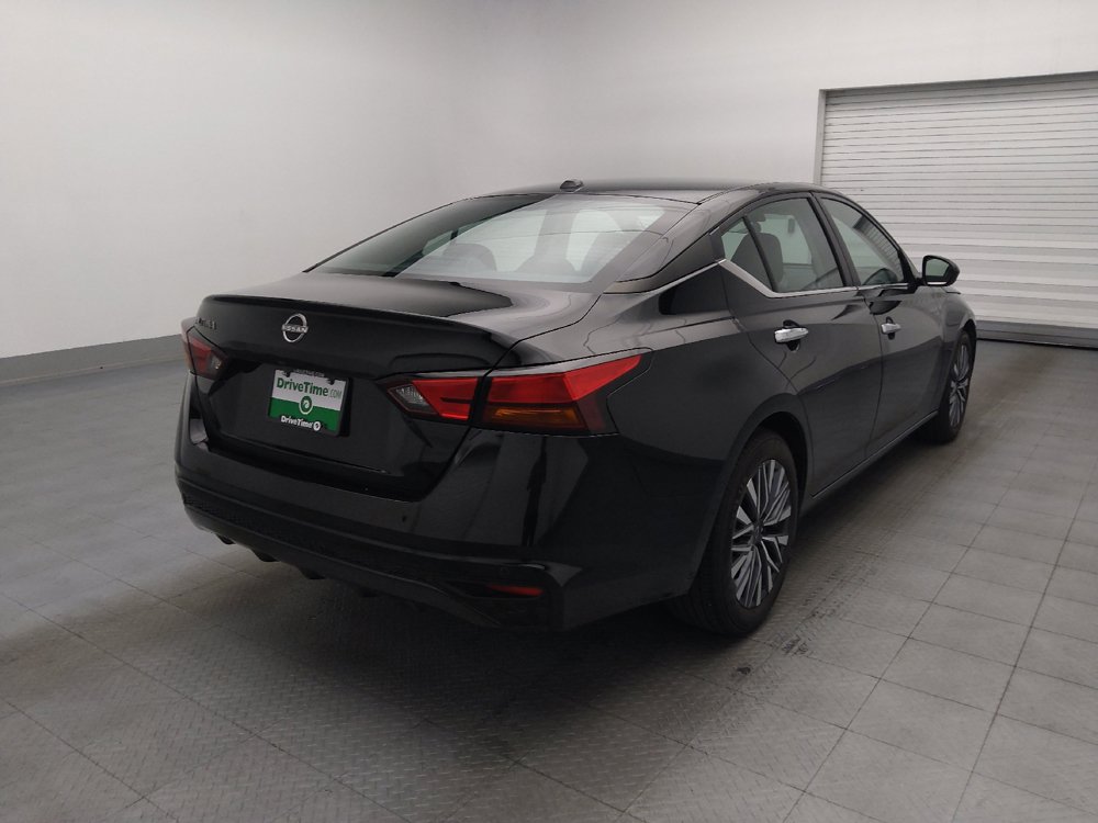 Used 2025 Nissan Altima 2.5 SV FWD image 9