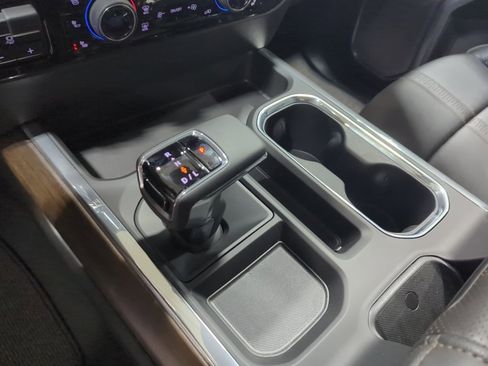 Used 2024 Chevrolet Silverado 1500 High Country image 23