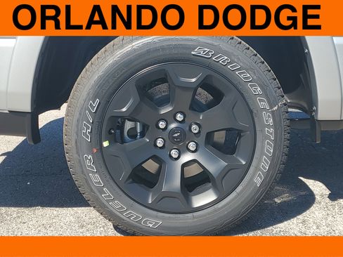 New 2026 RAM 1500 4x4 Crew Cab image 5