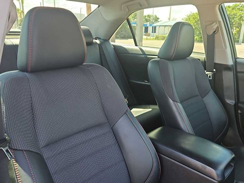 Used 2017 Toyota Camry SE FWD image 24