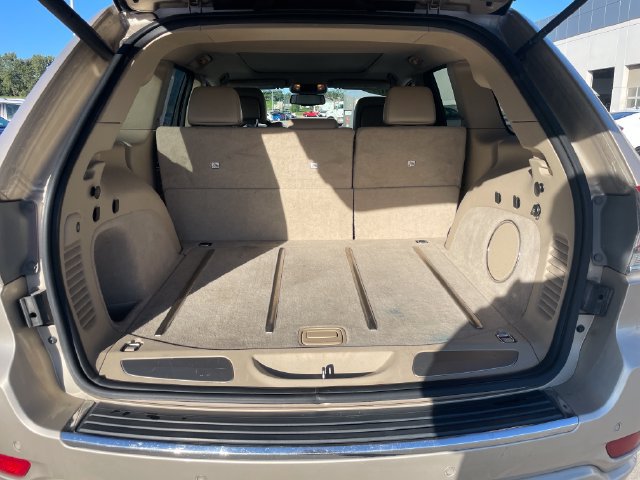 Used 2014 Jeep Grand Cherokee Overland AWD/4WD image 32