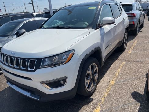 Used 2019 Jeep Compass Limited image 3
