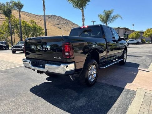 Used 2025 RAM 2500 Big Horn AWD/4WD image 10