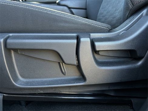 Used 2024 Nissan Pathfinder S image 26