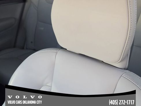 Certified 2024 Volvo XC90 B6 Ultimate w/ Protection Package Premier image 14